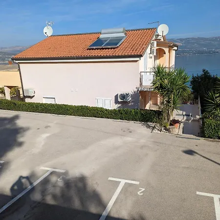 Apartments Jelica Trogir Exterior photo