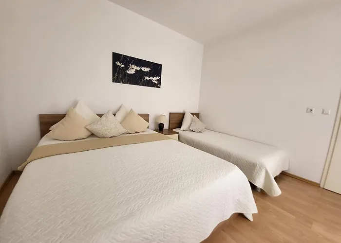 Apartments Jelica